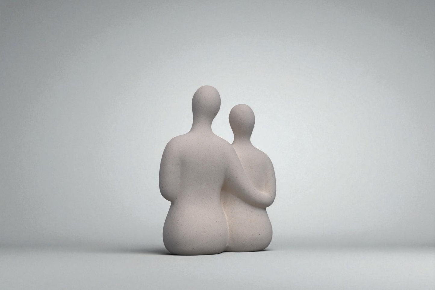 Estatua de pareja abrazada