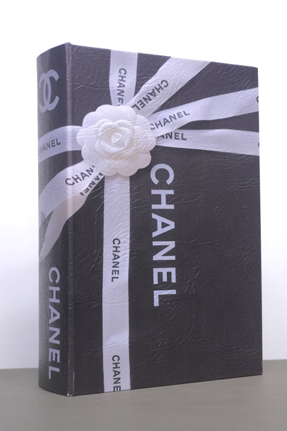 Libro decorativo Chanel (set 2 piezas)