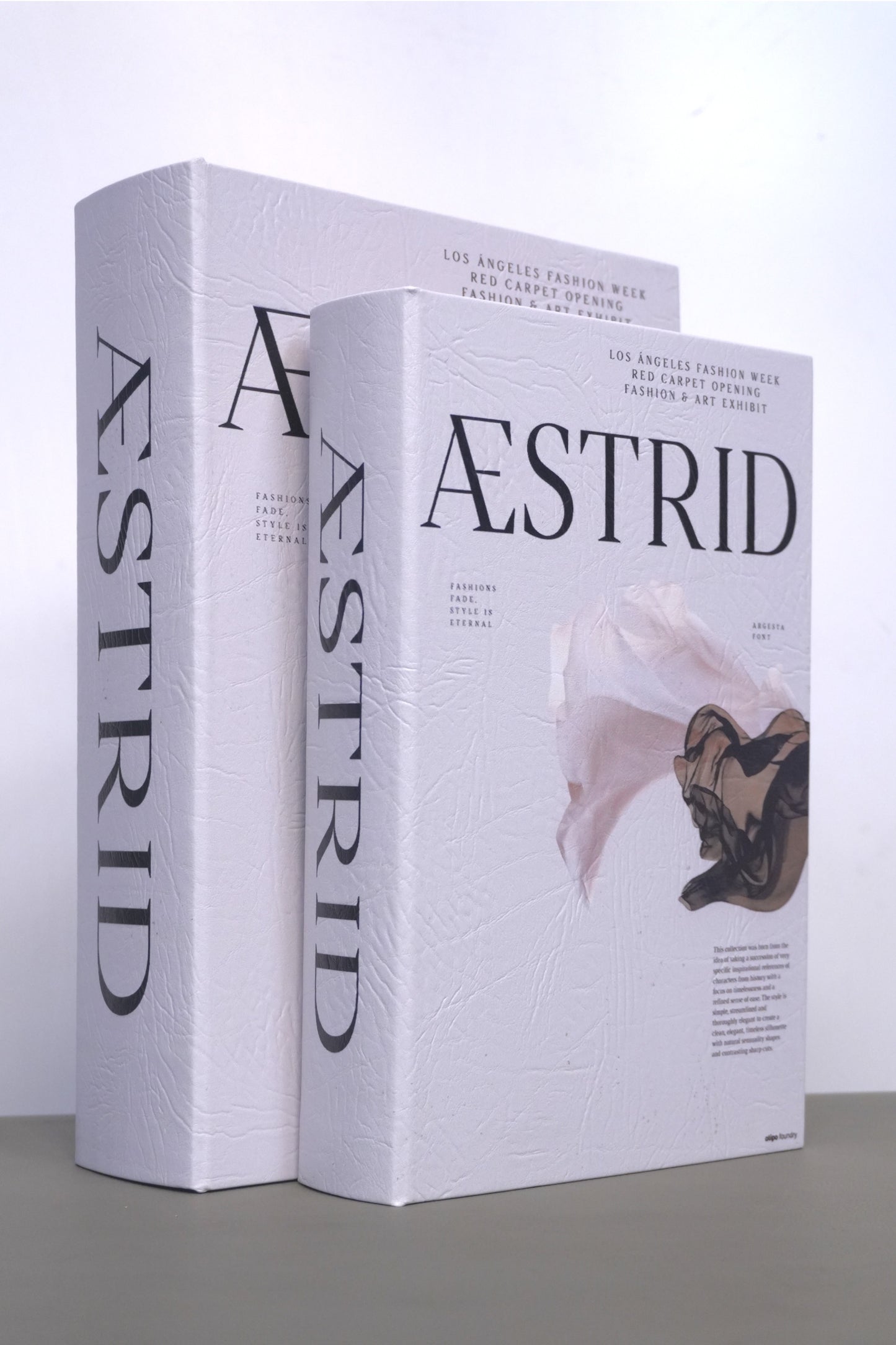 Libro decorativo Astrid (set 2 piezas)