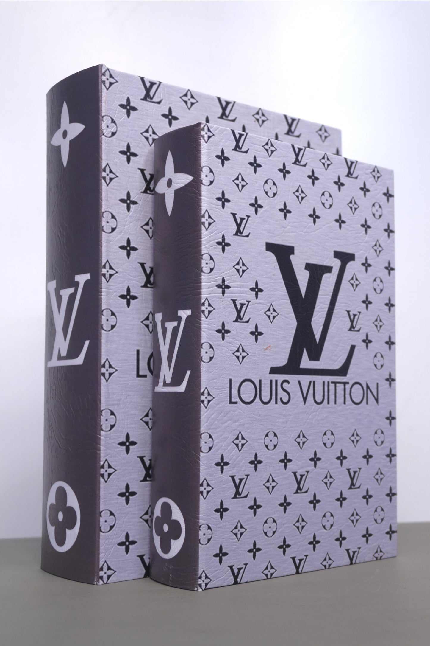 Libro decorativo Louis Vuitton (set 2 piezas)