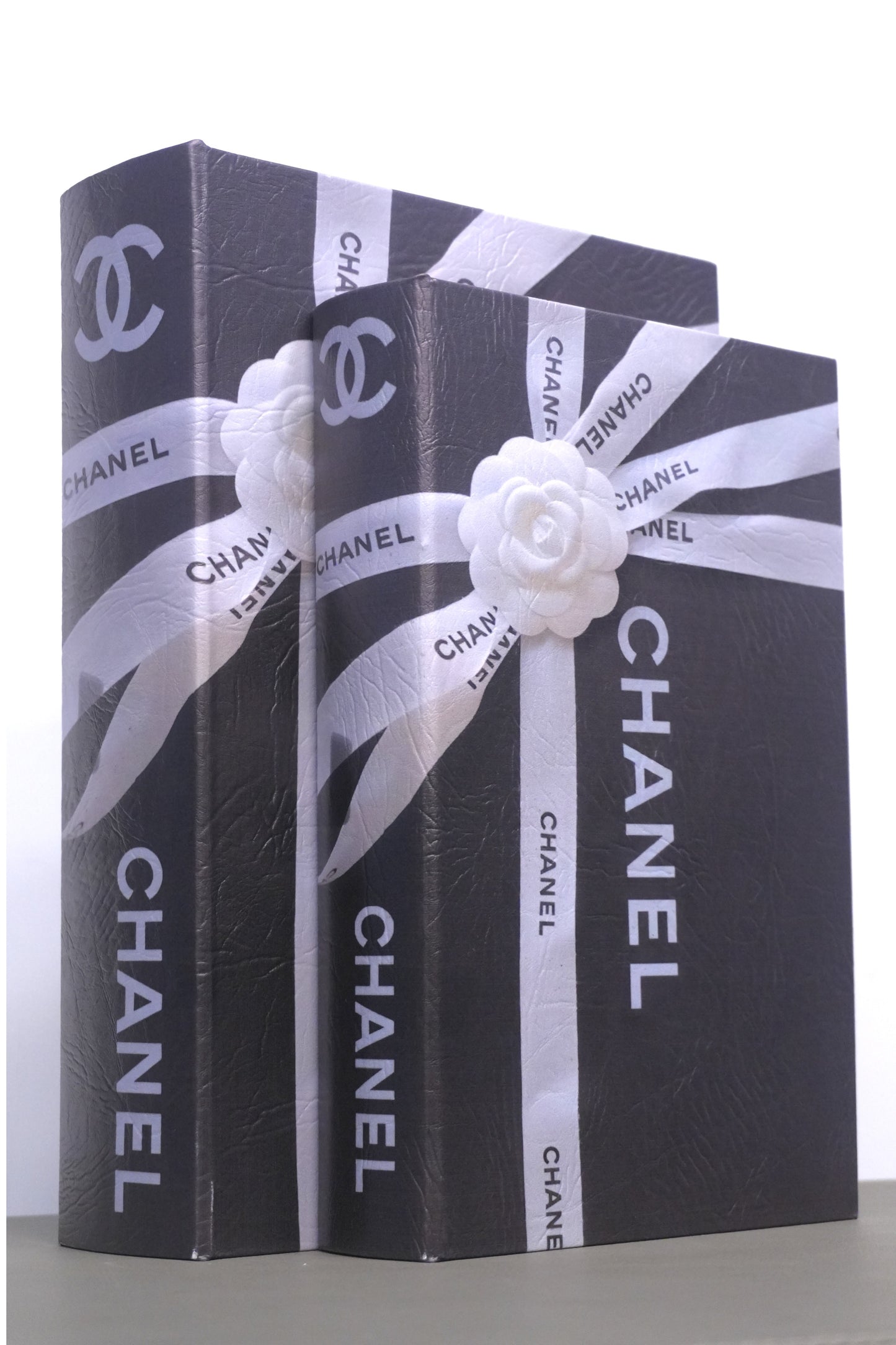Libro decorativo Chanel (set 2 piezas)